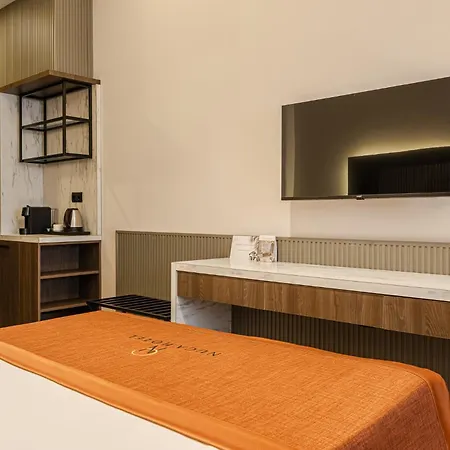 Hotel Nuca Homes *