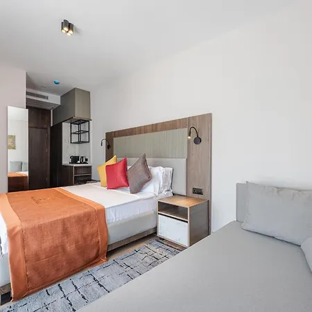 Hotel Nuca Homes *