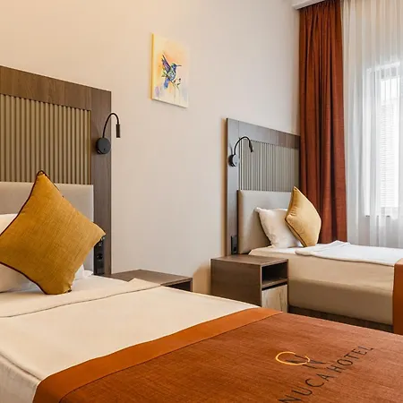 Hotel Nuca Homes *