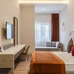 Hotell Mira Lara