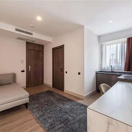 Hotel Mira Lara *