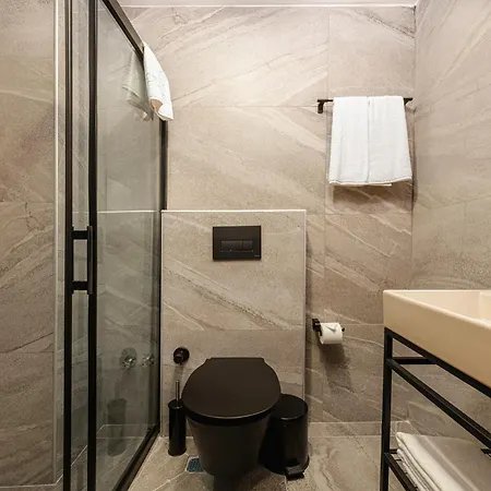 Hotel Mira Lara *