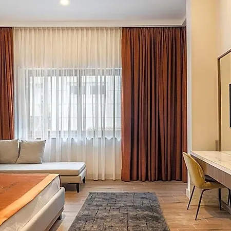 Mira Lara Hotel