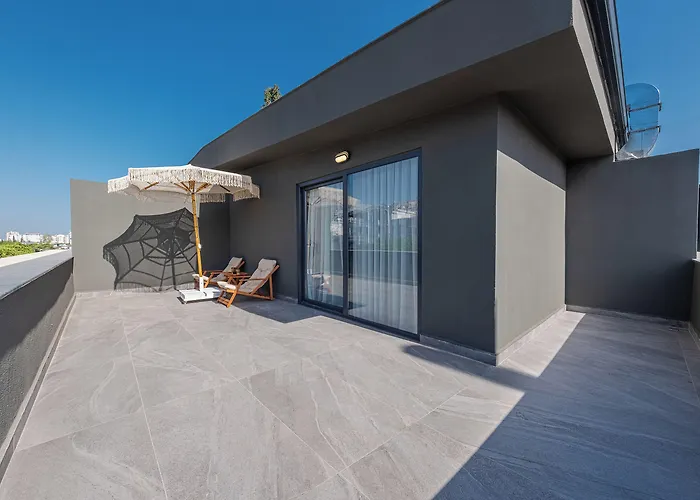 Mira Lara Szálloda *